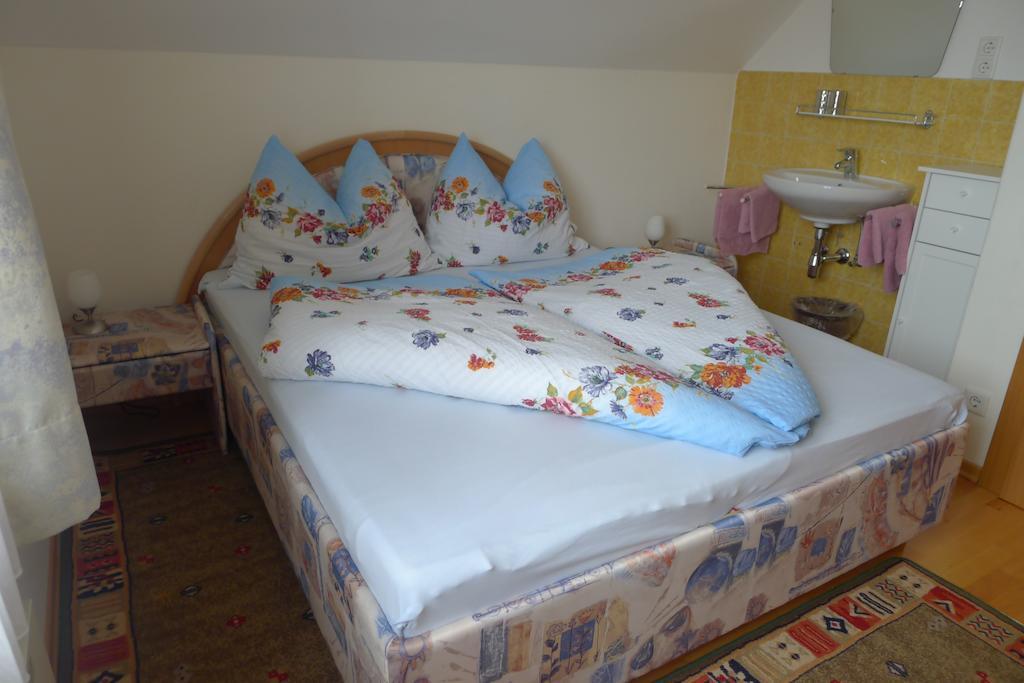 Ferienwohnung Kusternik Velden am Wörthersee Zimmer foto